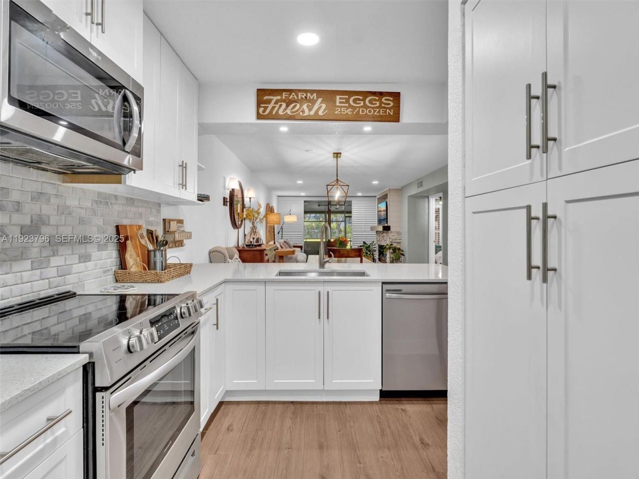 1489 Fairway Rd, Pembroke Pines, FL 33026 Photo