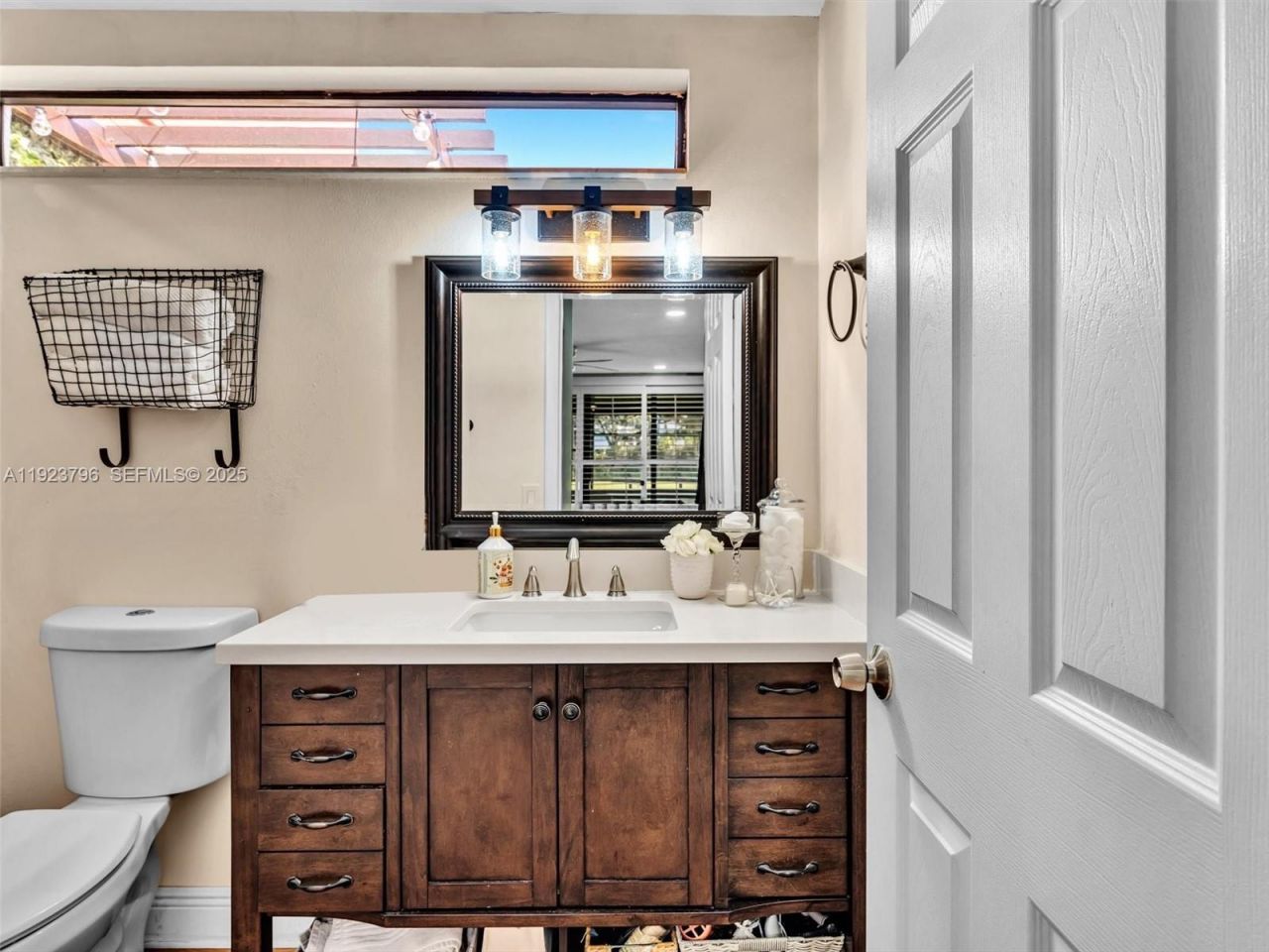 1489 Fairway Rd, Pembroke Pines, FL 33026 Photo