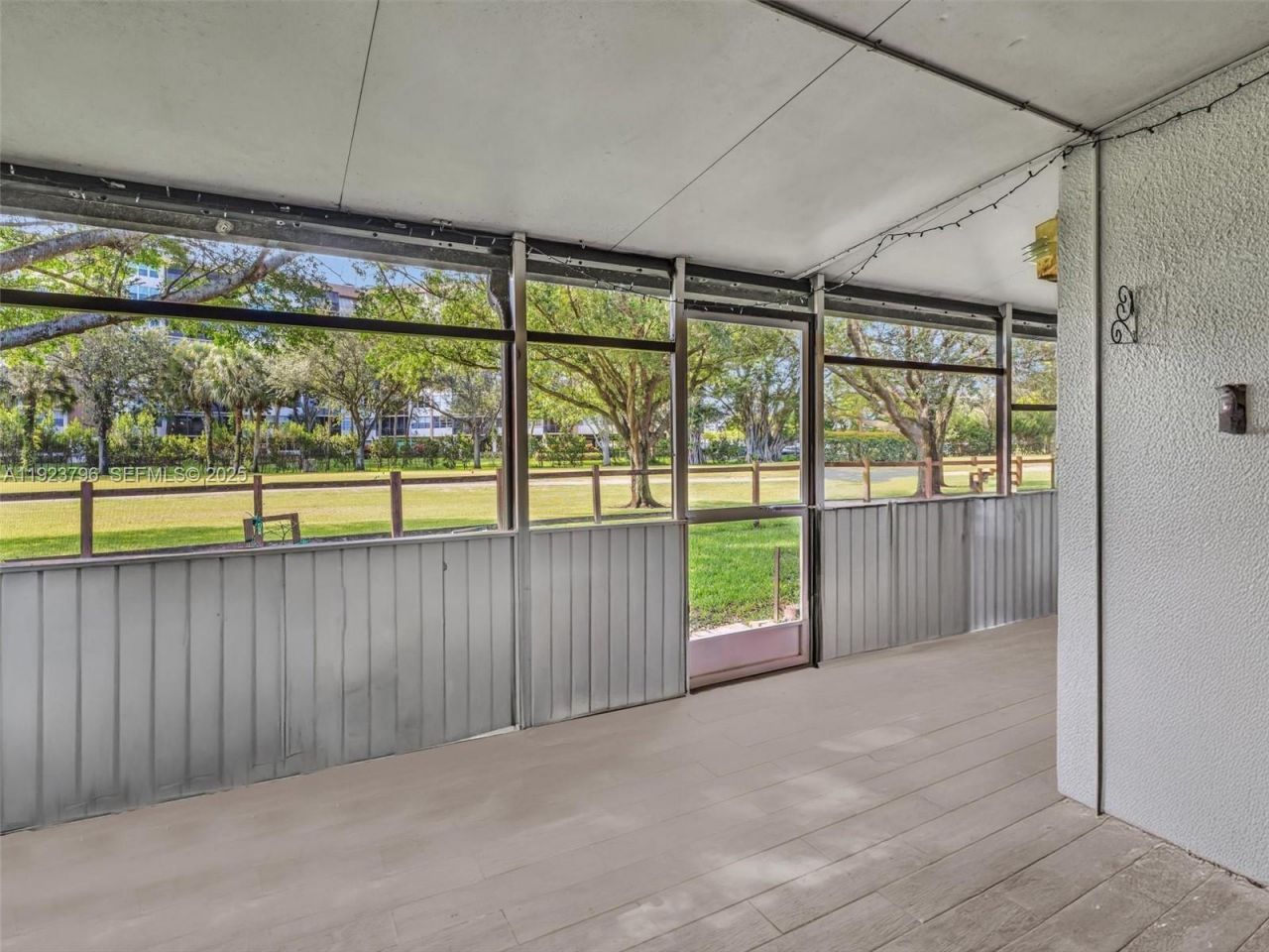 1489 Fairway Rd, Pembroke Pines, FL 33026 Photo