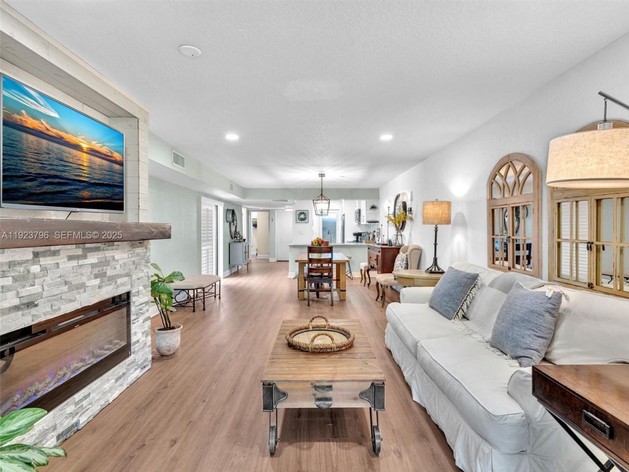 1489 Fairway Rd, Pembroke Pines, FL 33026 Photo