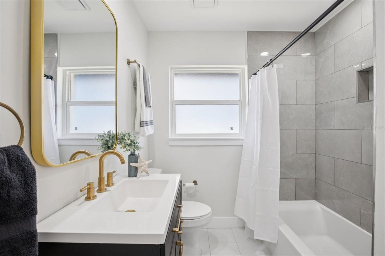 1739 Bayou Grande Boulevard Ne, Saint Petersburg, FL 33703 Photo