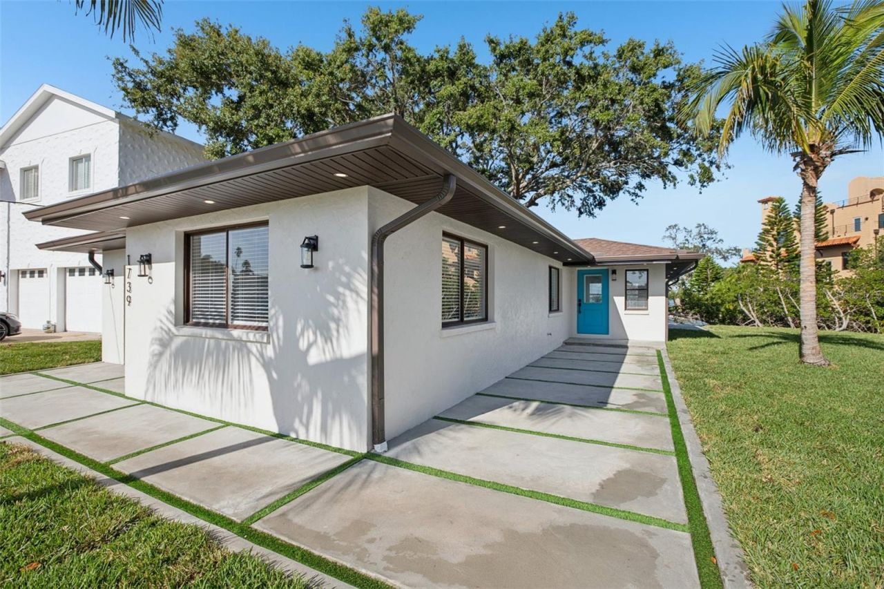 1739 Bayou Grande Boulevard Ne, Saint Petersburg, FL 33703 Photo