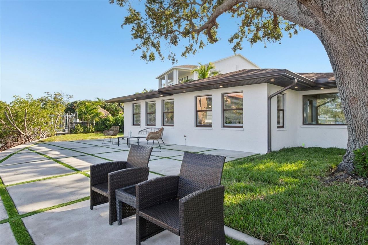 1739 Bayou Grande Boulevard Ne, Saint Petersburg, FL 33703 Photo