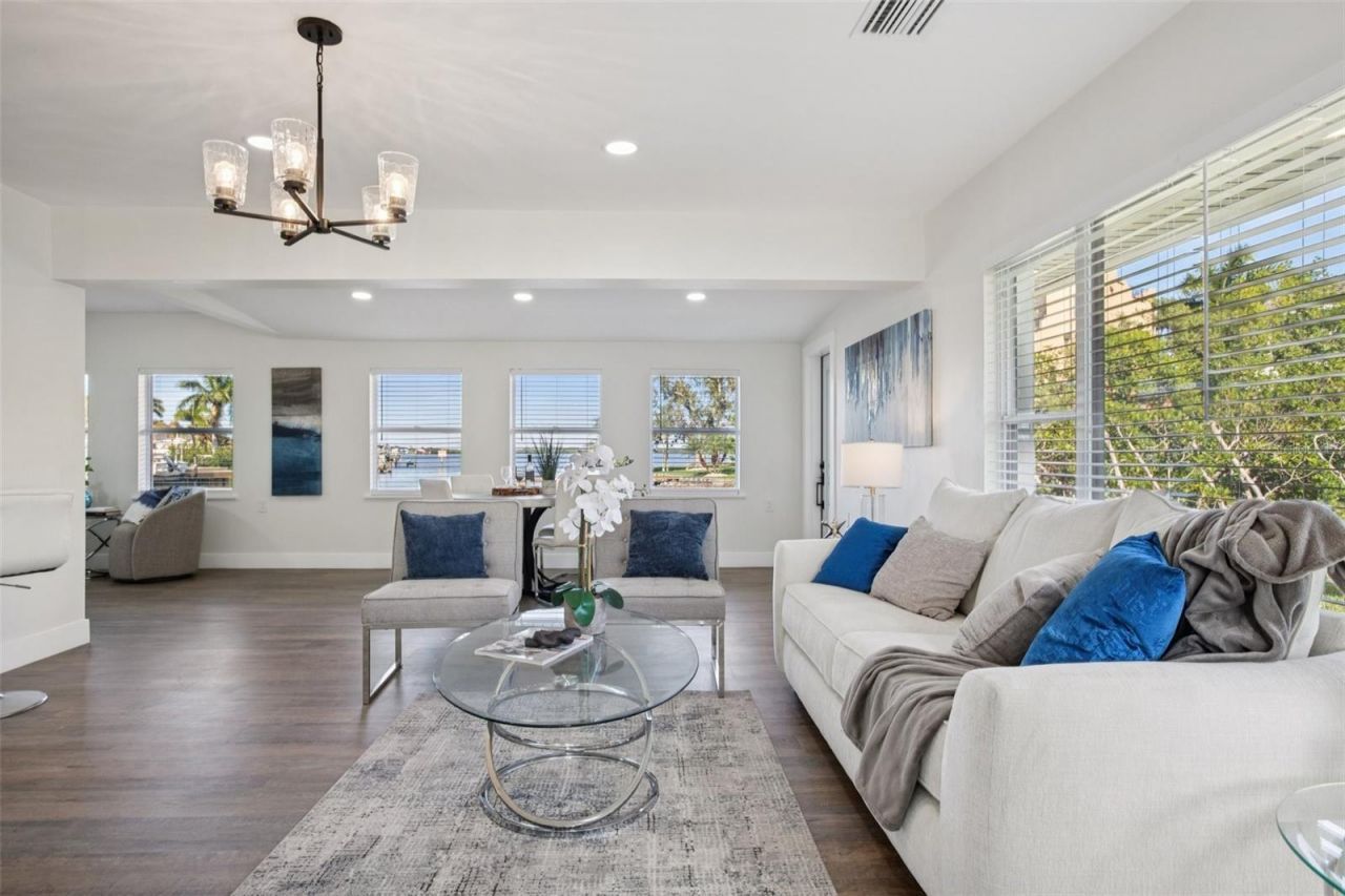 1739 Bayou Grande Boulevard Ne, Saint Petersburg, FL 33703 Photo