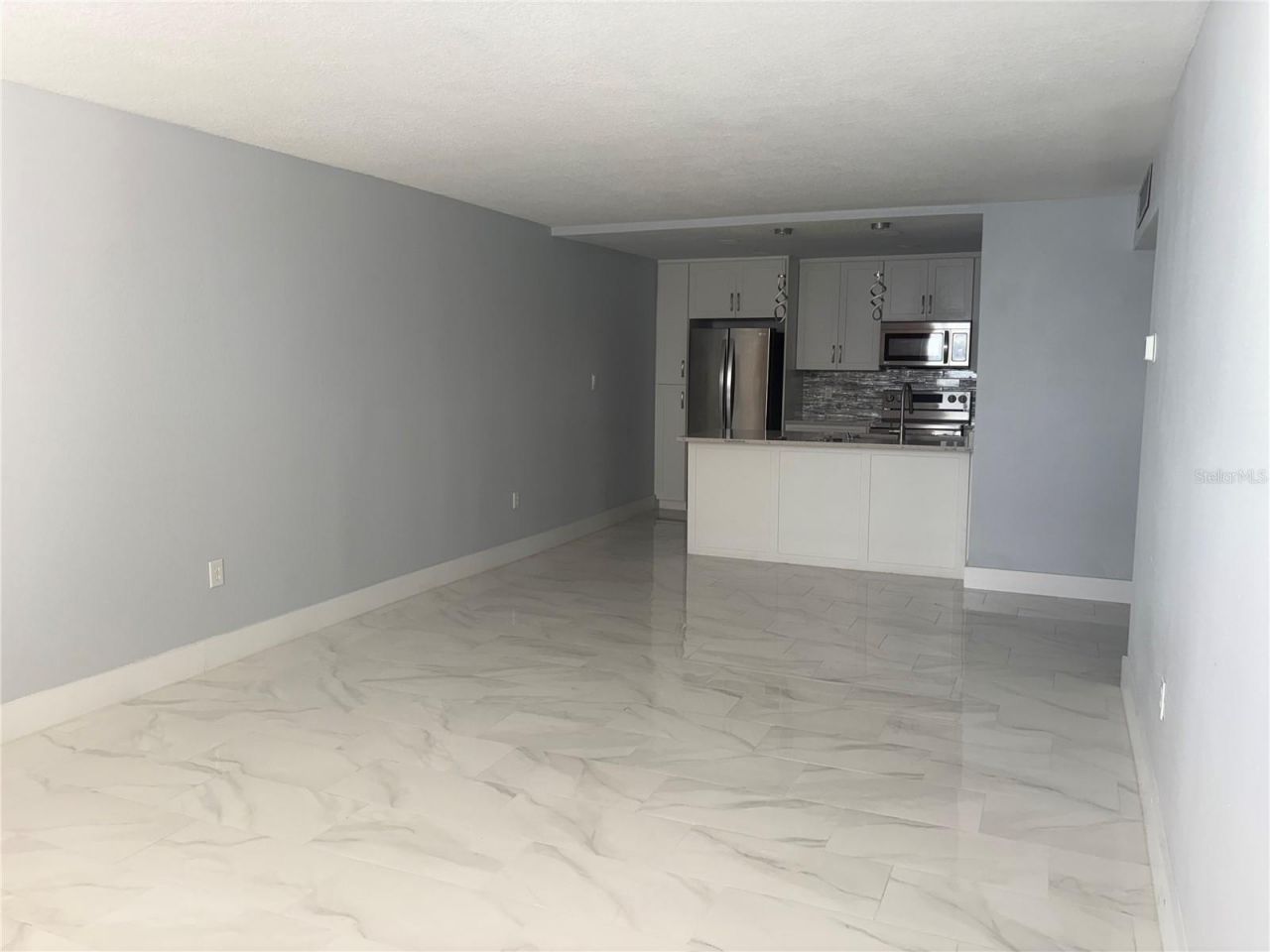 440 S Gulfview Boulevard, Unit 1004, Clearwater Beach, FL 33767 Photo