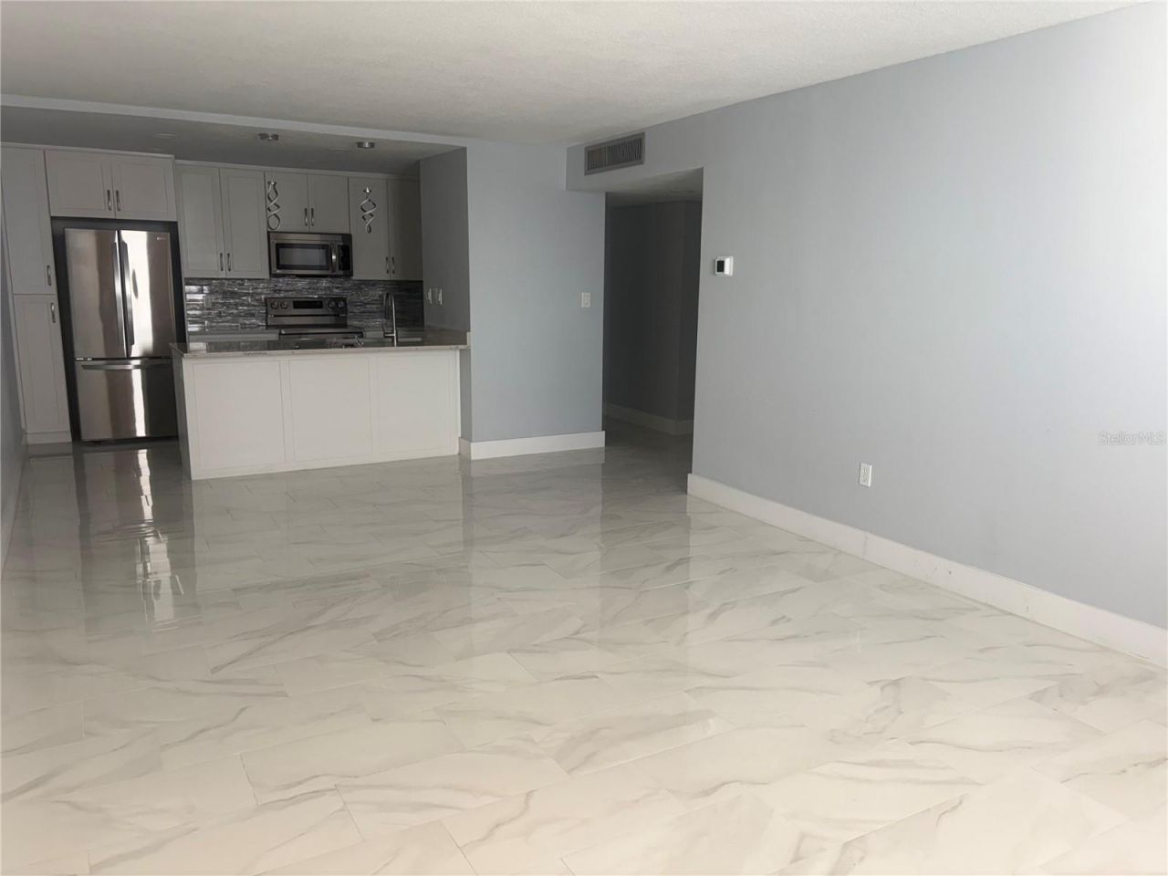 440 S Gulfview Boulevard, Unit 1004, Clearwater Beach, FL 33767 Photo