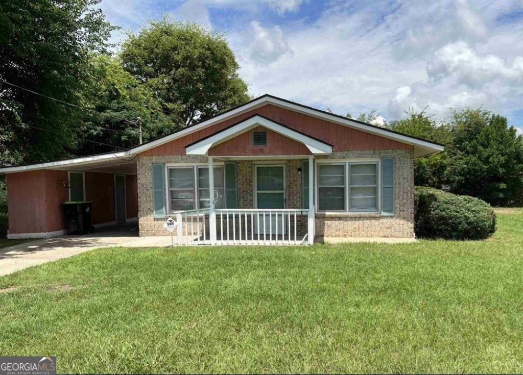 100 Chuck Circle, Warner Robins, GA 31093 Main Photo