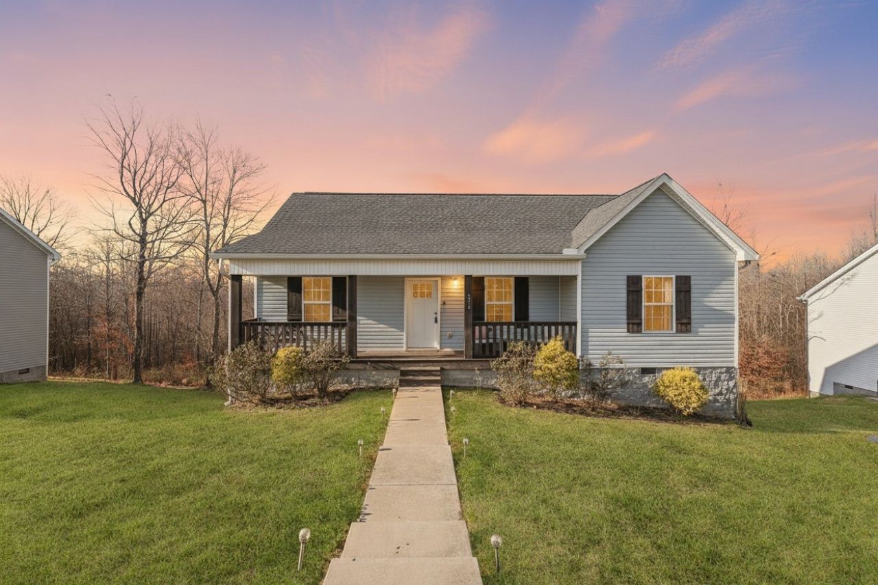 556 Skyview Dr, Ashland City, TN 37015 Main Photo