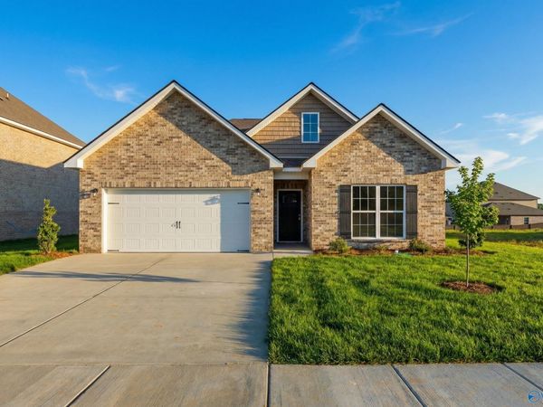 142 Rose Valley Drive, New Market, AL 35761