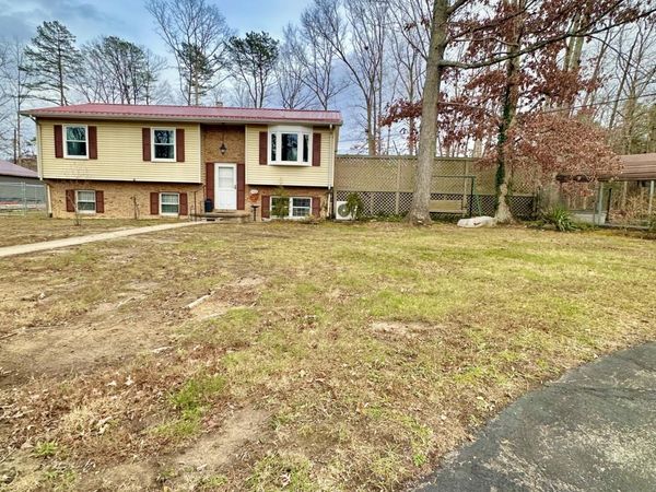 605 Chestnut ST, Clifton Forge, VA 24422