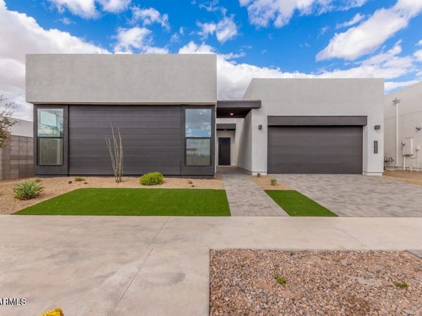 10302 E UTAH Avenue, Mesa, AZ 85212