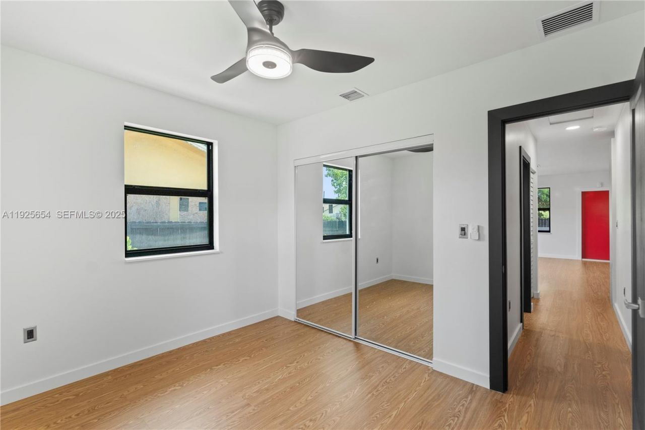 1745 NW 151st St, Miami Gardens, FL 33054 Photo