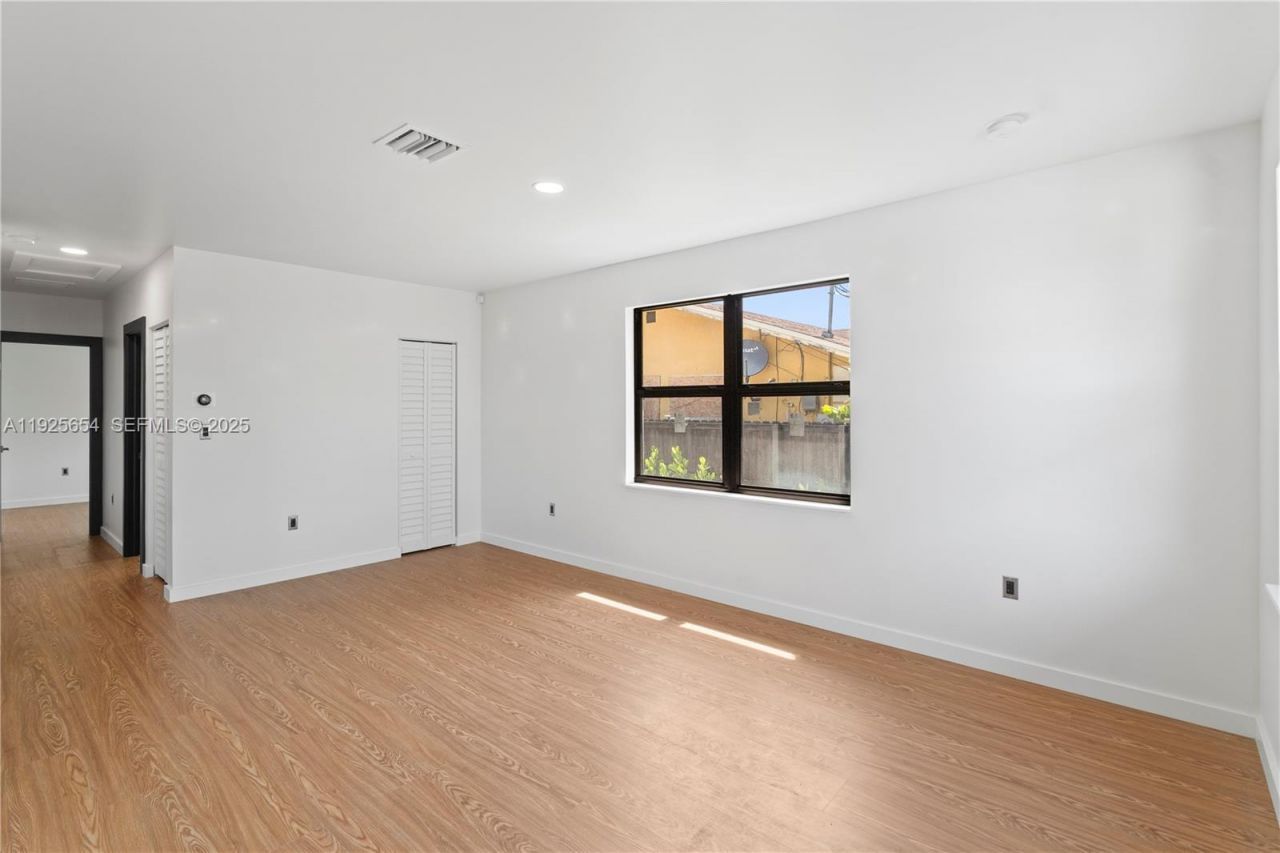 1745 NW 151st St, Miami Gardens, FL 33054 Photo