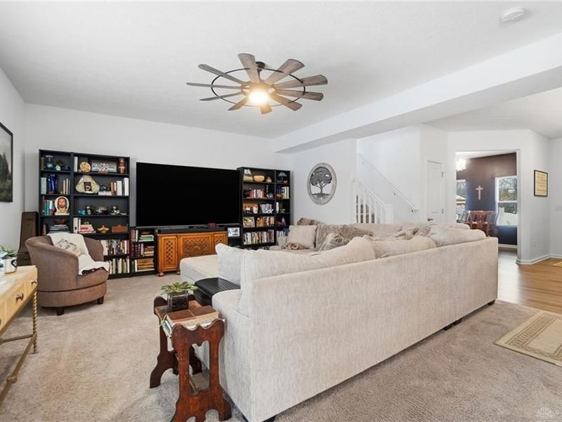 121 Mound Builder Place, Carlisle, OH 45005 Photo 13