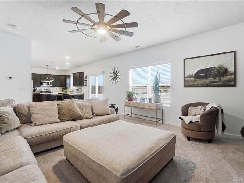 121 Mound Builder Place, Carlisle, OH 45005 Photo 6