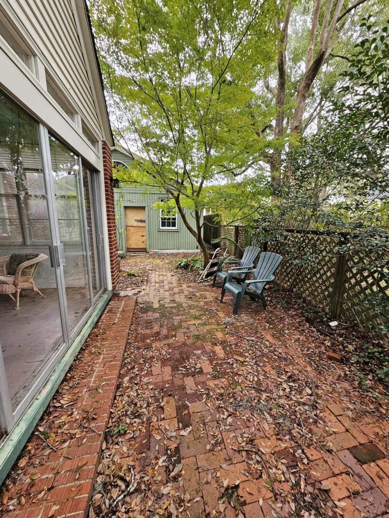 218 Yates Avenue Photo 14