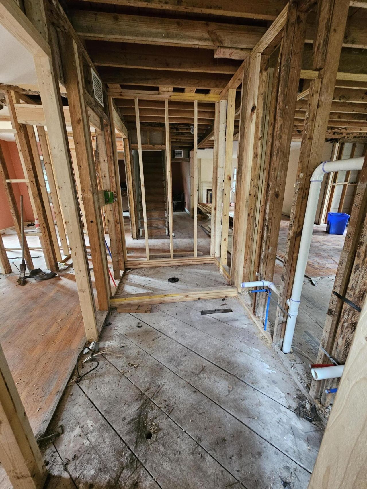 218 Yates Avenue Photo 24