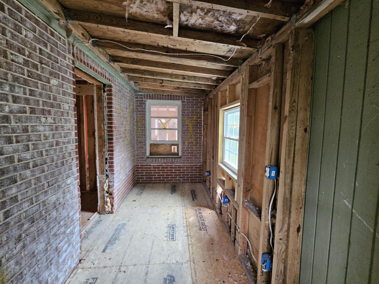 218 Yates Avenue Photo 28