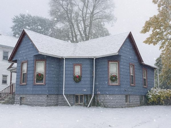 10 E Webb Street, Hammond, IN 46320