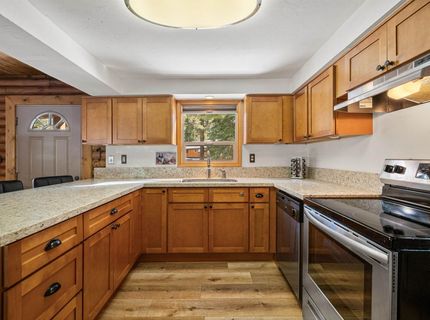 312 Snowflake Avenue, Tahoe Vista, CA 96148 Photo