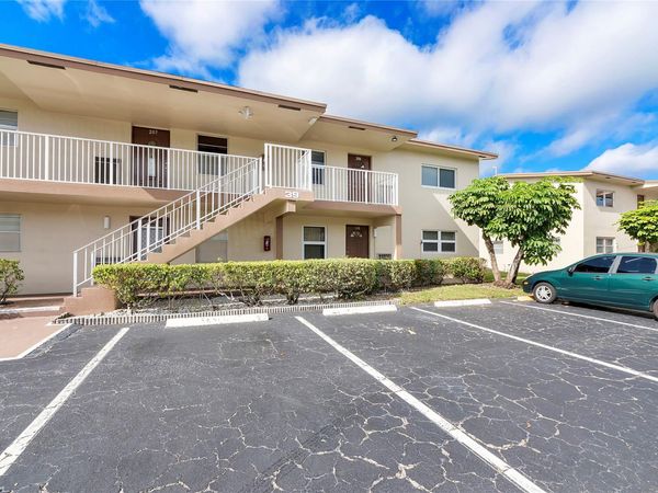 601 NW 76th Ter, Unit 208, Margate, FL 33063