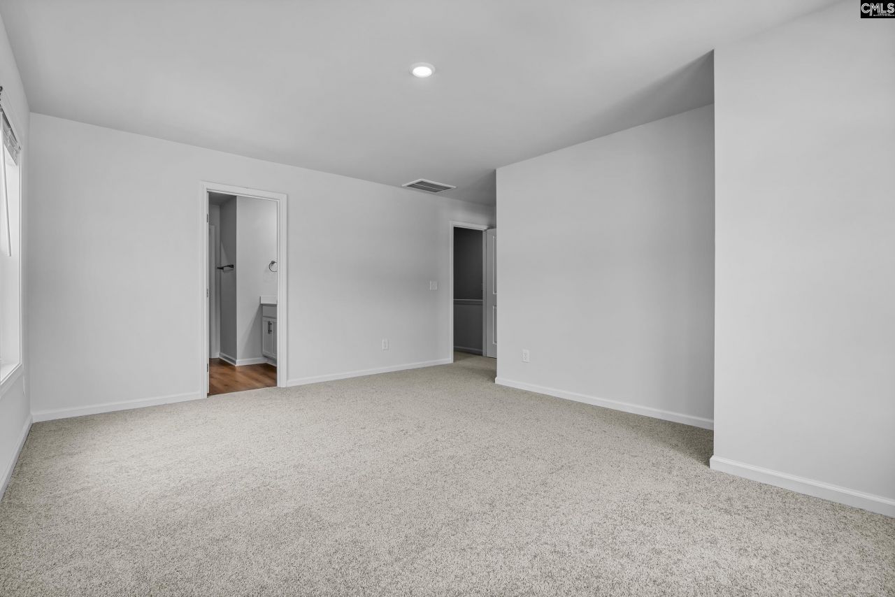 121 Bartlett Drive Photo 13