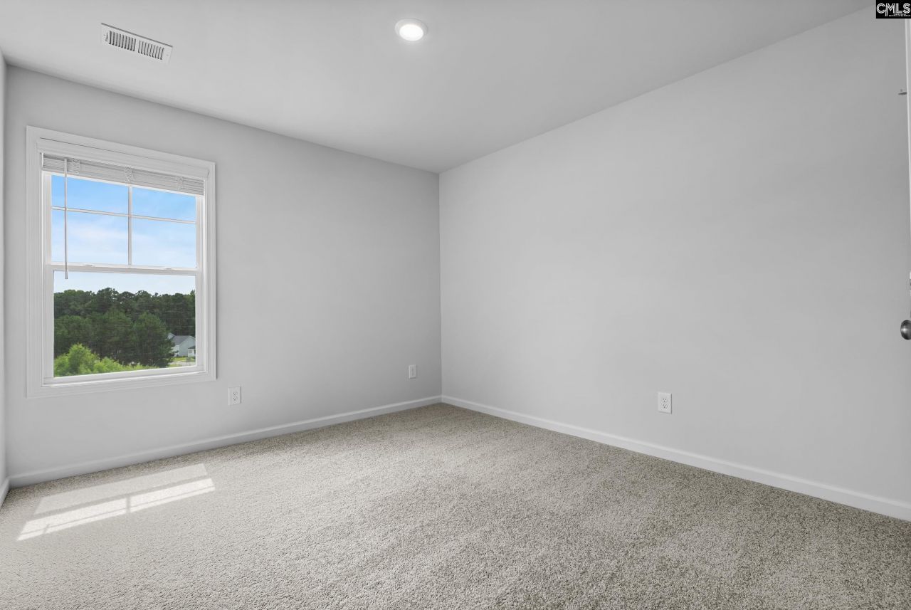 121 Bartlett Drive Photo 18