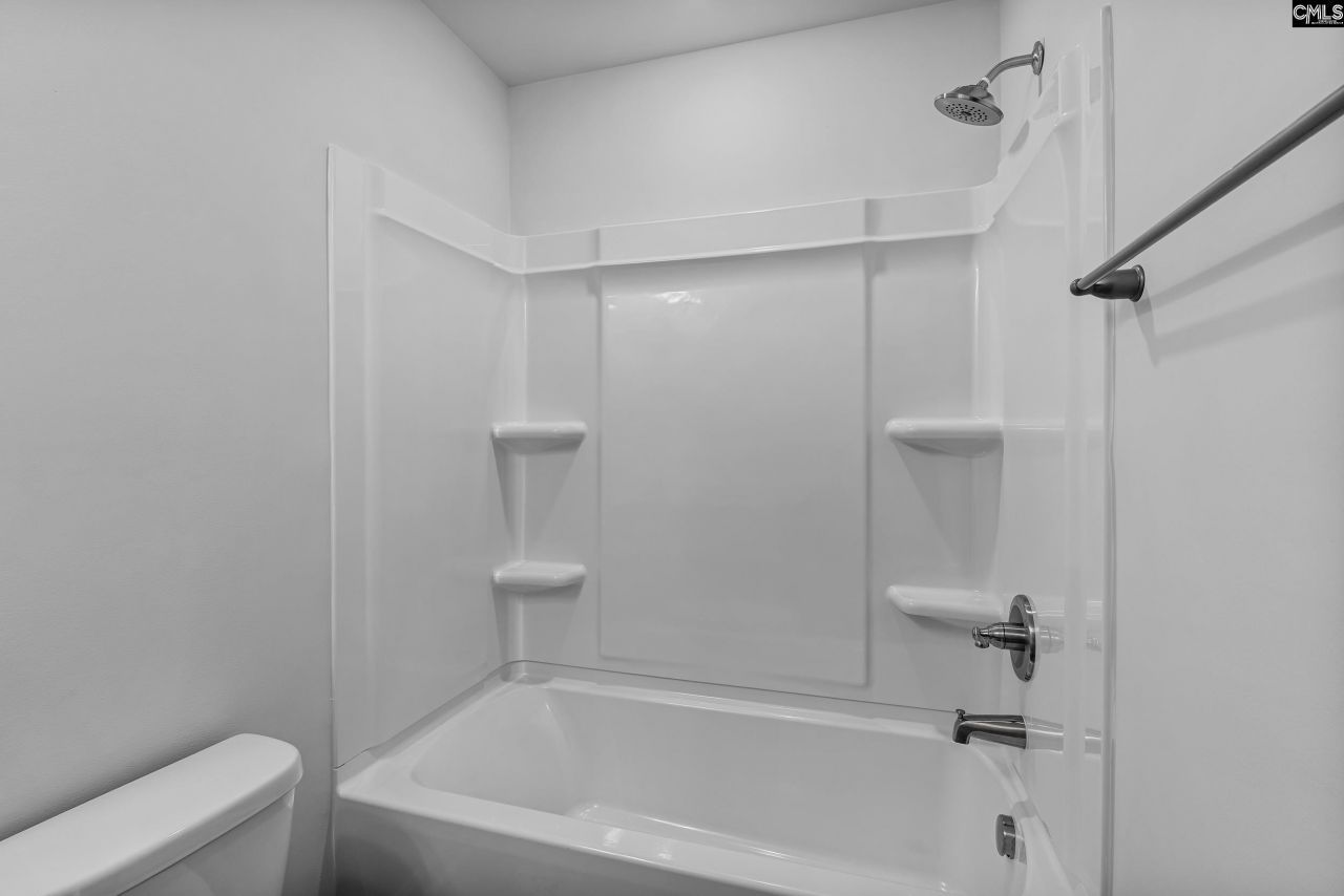 121 Bartlett Drive Photo 23