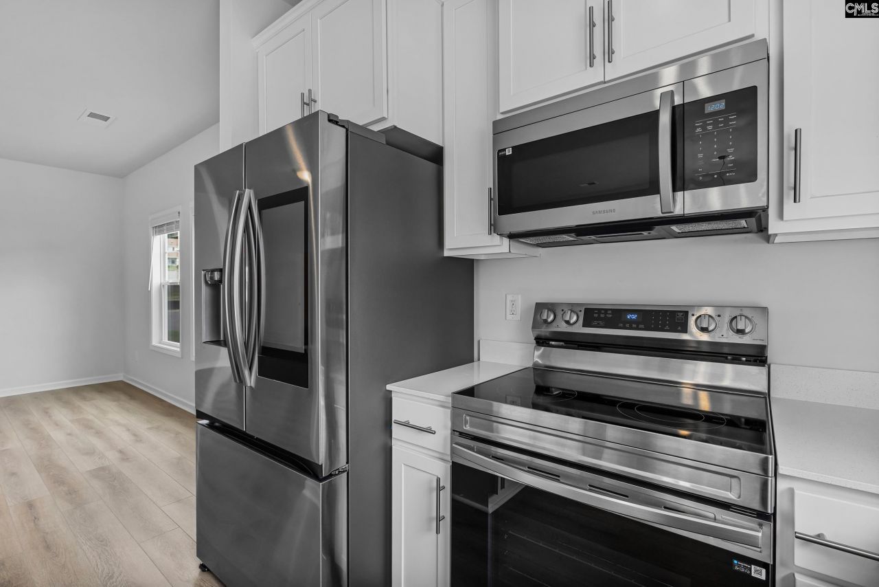 121 Bartlett Drive Photo 7