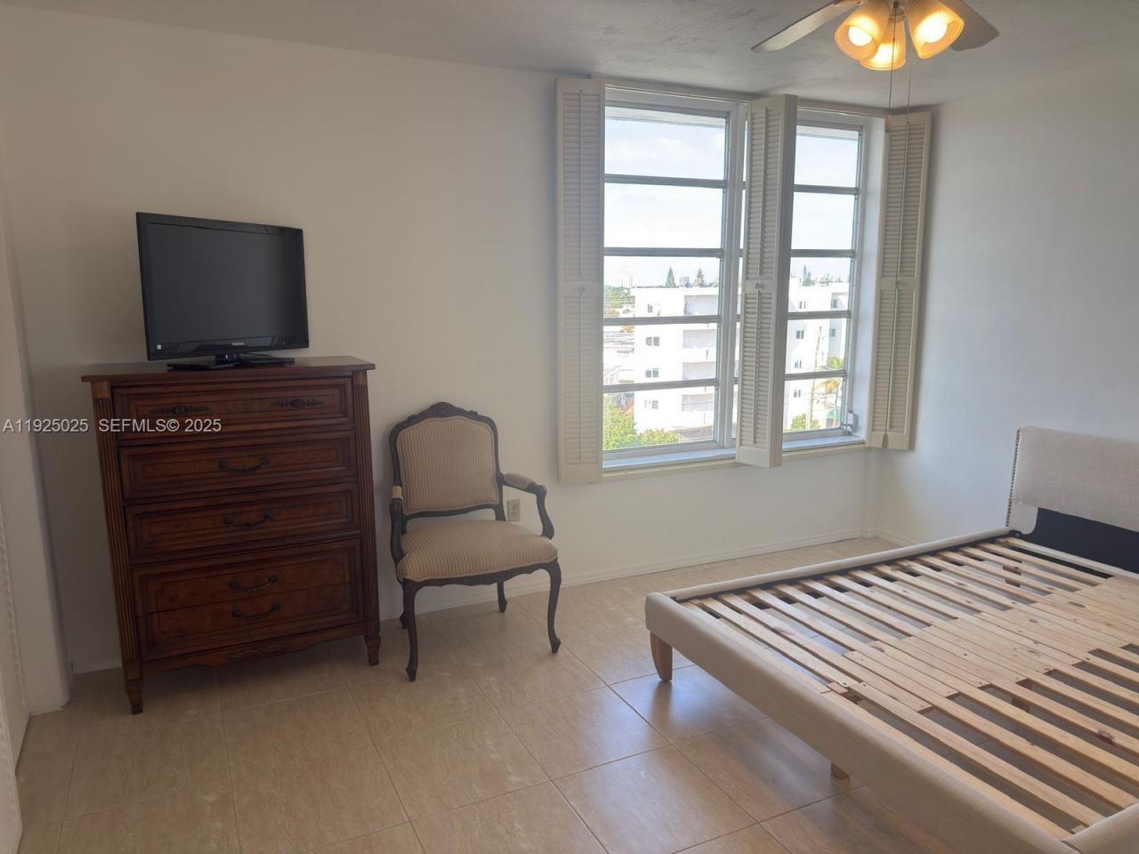 7800 Carlyle Ave., Unit 6C, Miami Beach, FL 33141 Photo