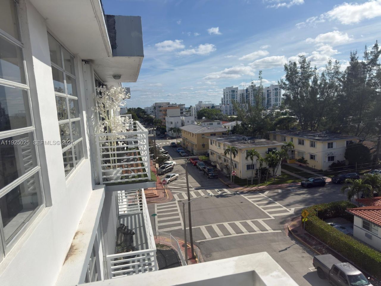 7800 Carlyle Ave., Unit 6C, Miami Beach, FL 33141 Photo