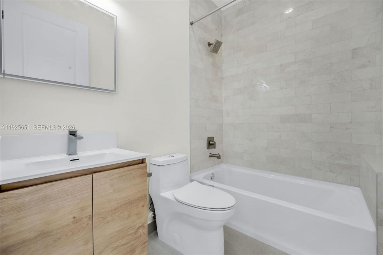 1515 SW 40th Ter, Fort Lauderdale, FL 33317 Photo