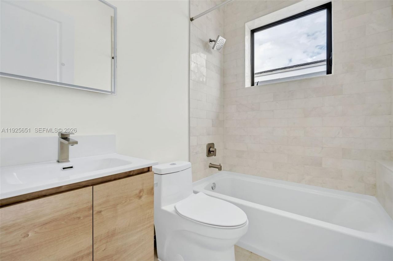 1515 SW 40th Ter, Fort Lauderdale, FL 33317 Photo