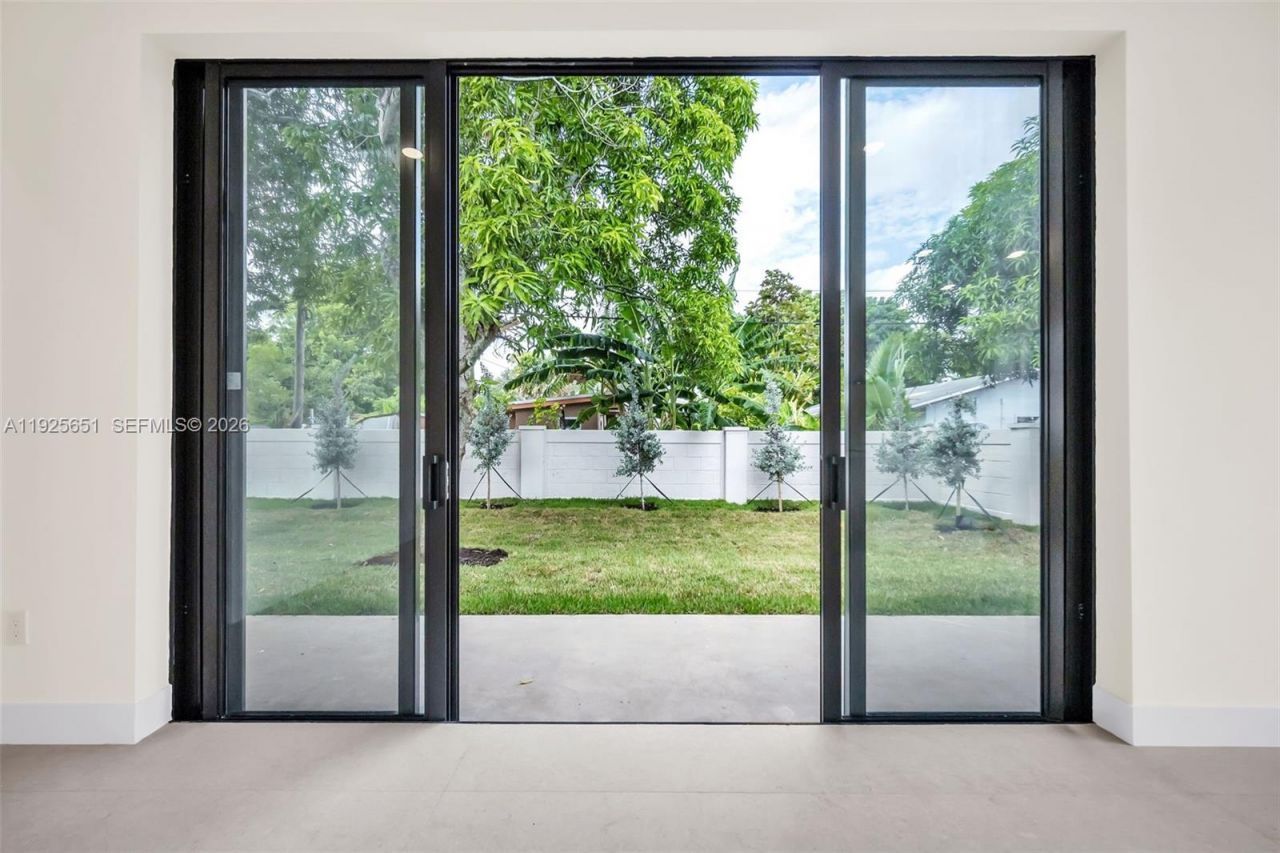 1515 SW 40th Ter, Fort Lauderdale, FL 33317 Photo