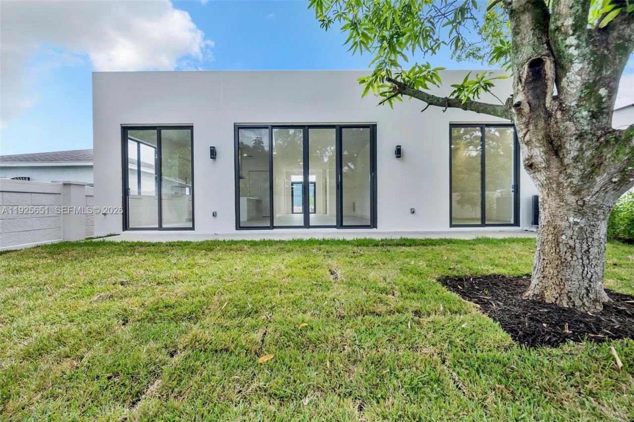 1515 SW 40th Ter, Fort Lauderdale, FL 33317 Photo