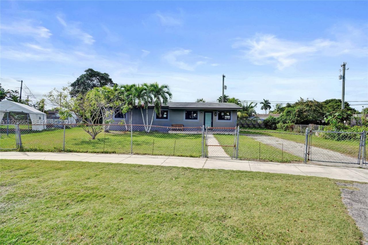 28640 SW 146th Ave, Homestead, FL 33033 Main Photo