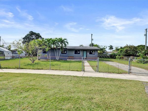 28640 SW 146th Ave, Homestead, FL 33033