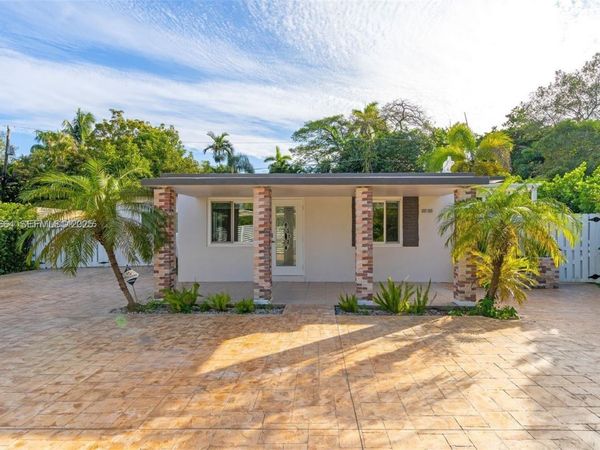 3800 Charles Ter, Miami, FL 33133