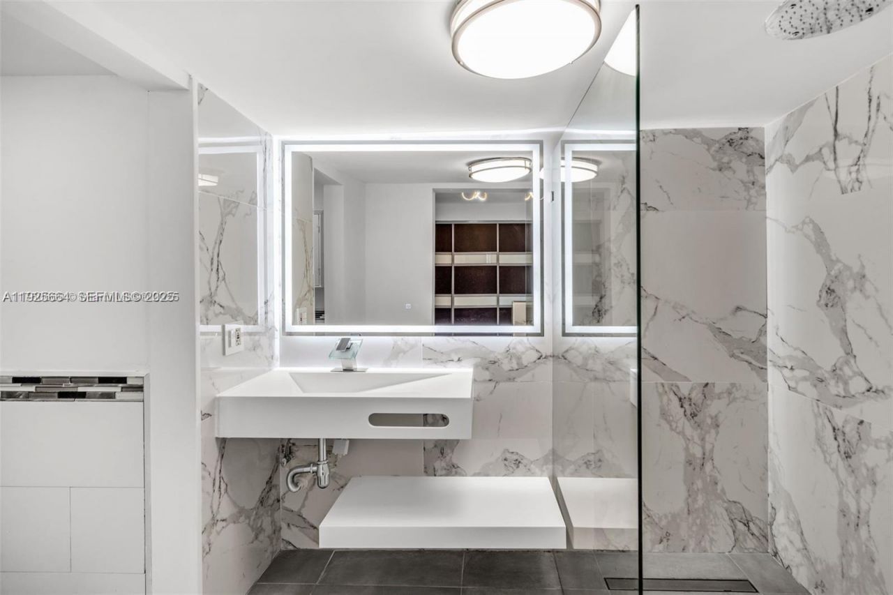 3800 Charles Ter, Miami, FL 33133 Photo