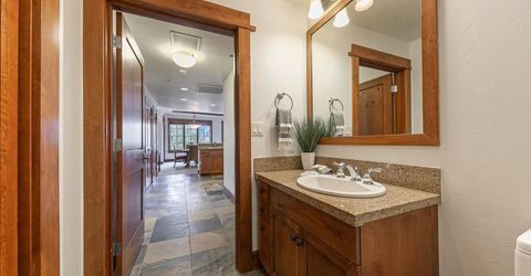 4001 Northstar Drive, Truckee, CA 96161 Photo