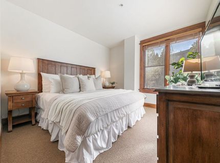 4001 Northstar Drive, Truckee, CA 96161 Photo