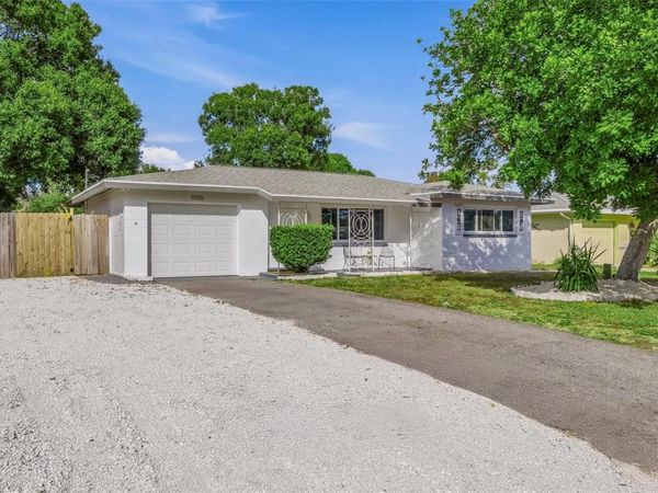 7095 40TH AVENUE N, ST PETERSBURG, FL 33709