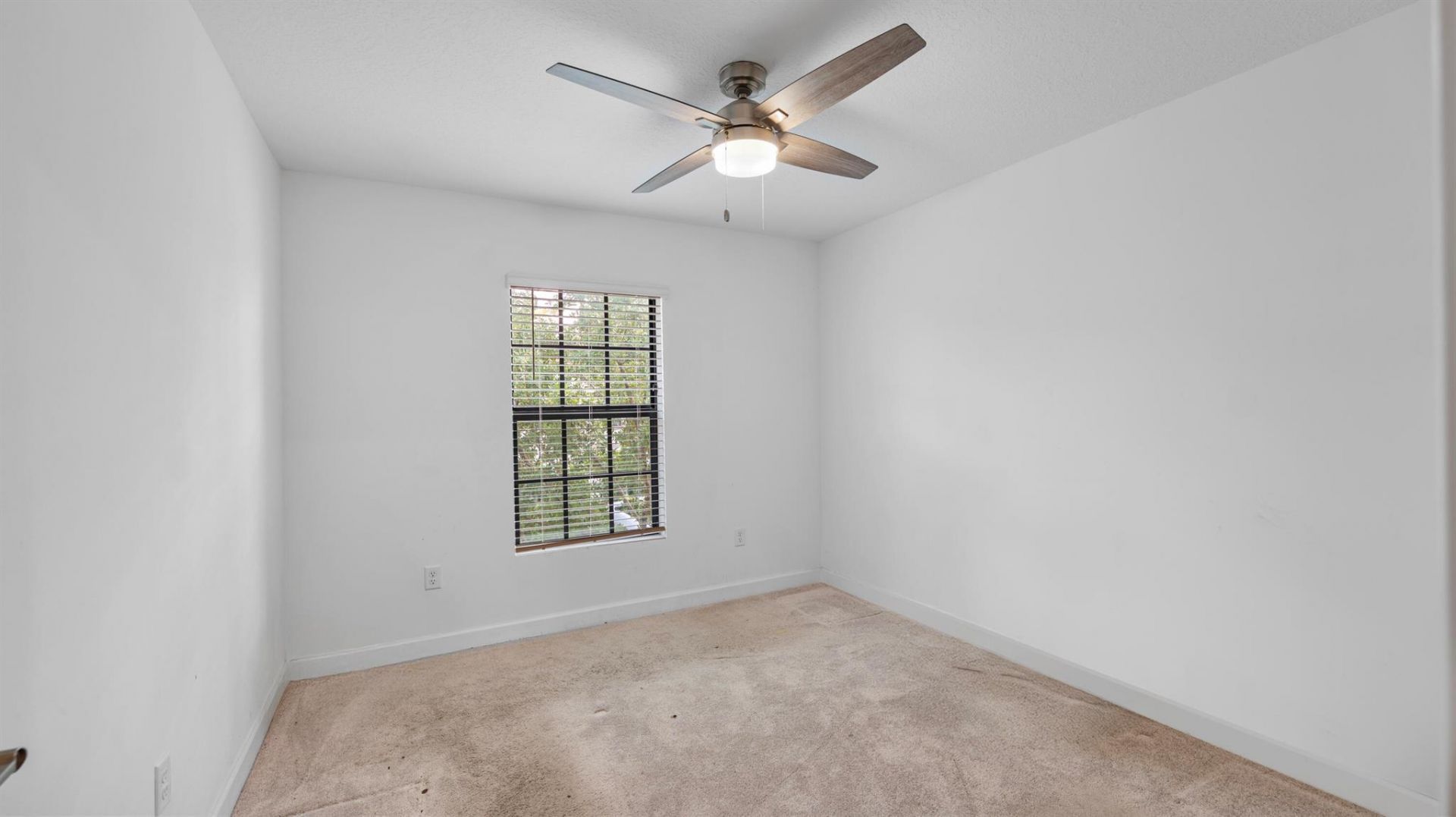 4407 Hemlock Drive, Riviera Beach, FL 33410 Photo