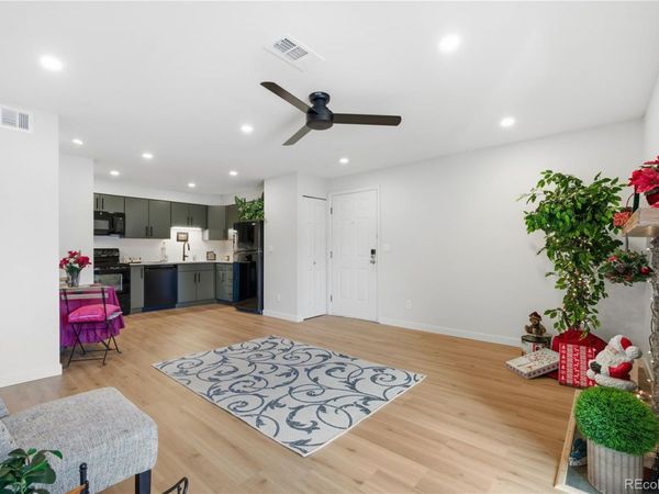 2575 S Syracuse Way, Unit 205, Denver, CO 80231