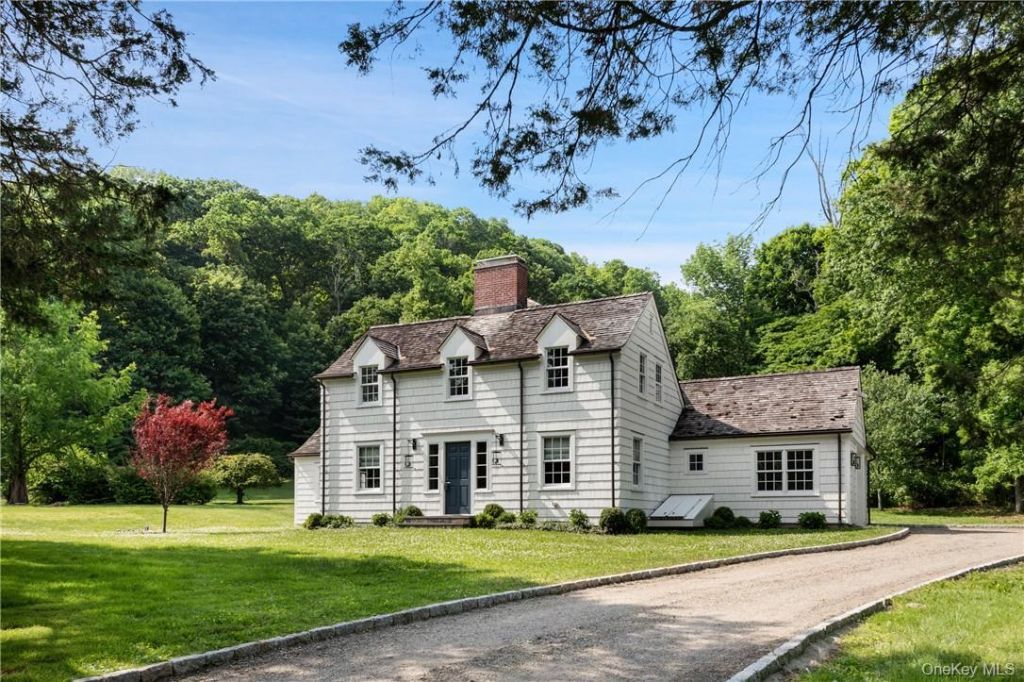 40 Old Post Road, Bedford Corners, NY 10549 Main Photo