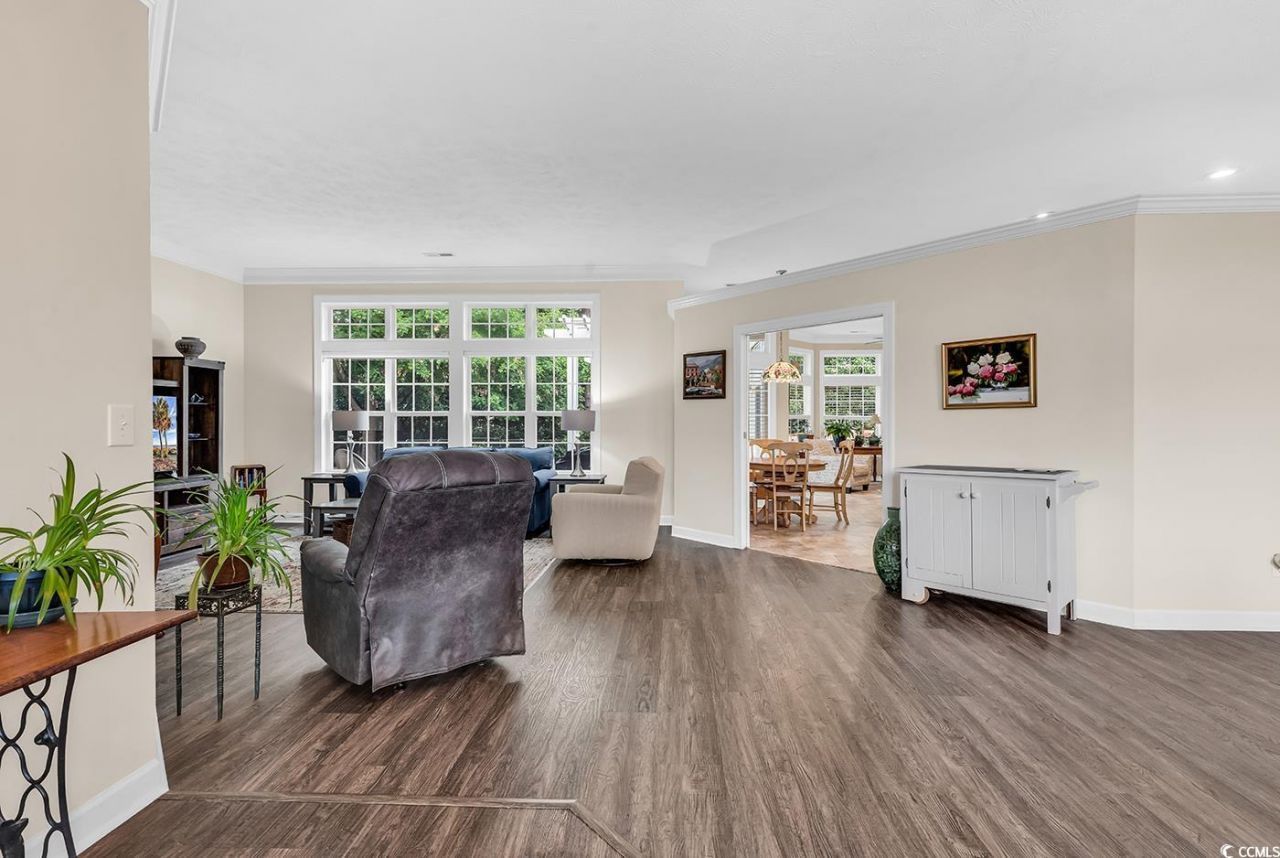 609 Bristol Pl. Photo 9