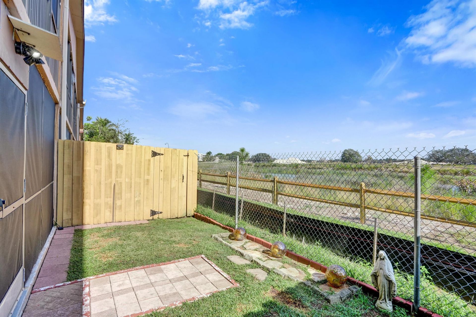 2758 NW 80th Avenue, Sunrise, FL 33322 Photo