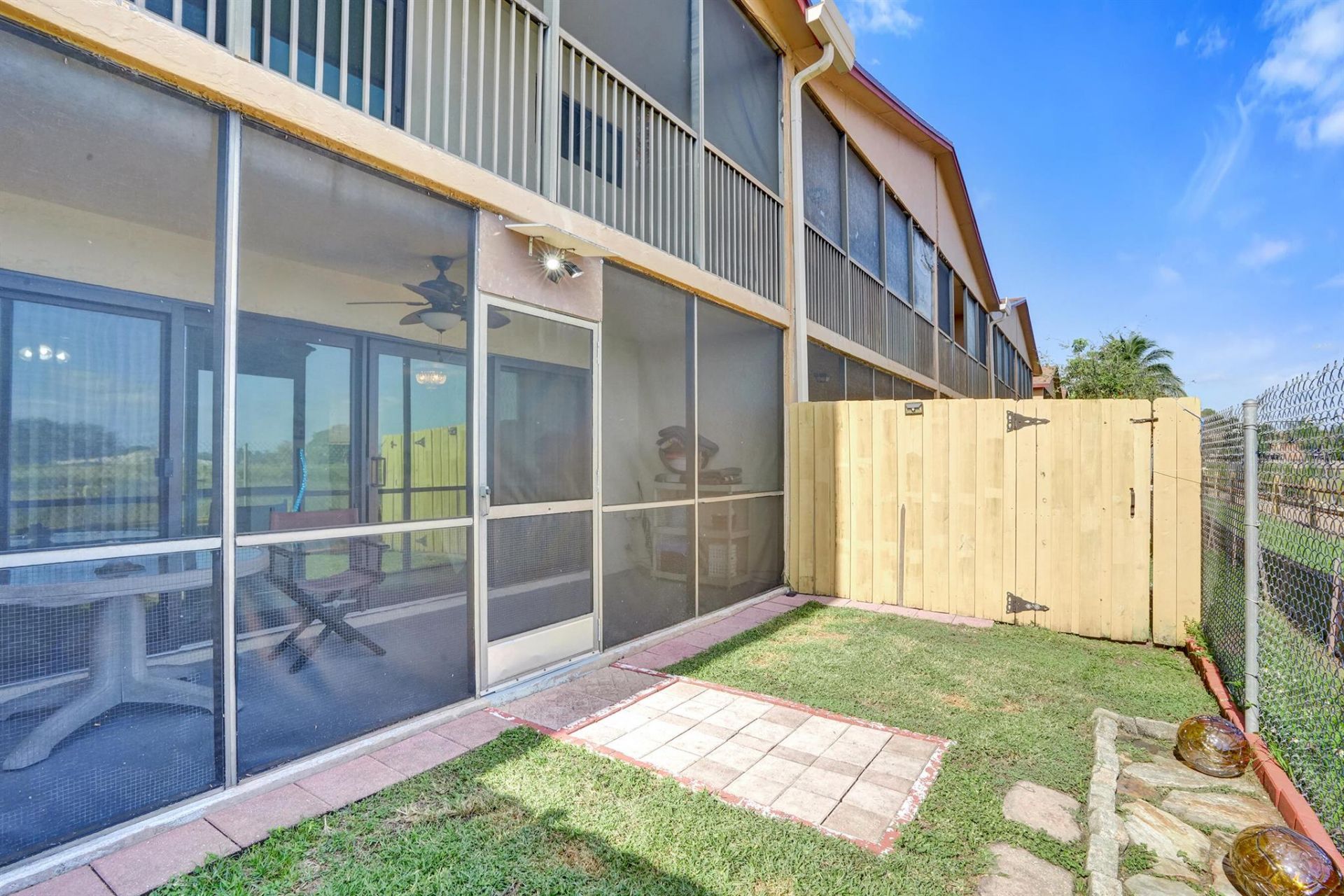 2758 NW 80th Avenue, Sunrise, FL 33322 Photo