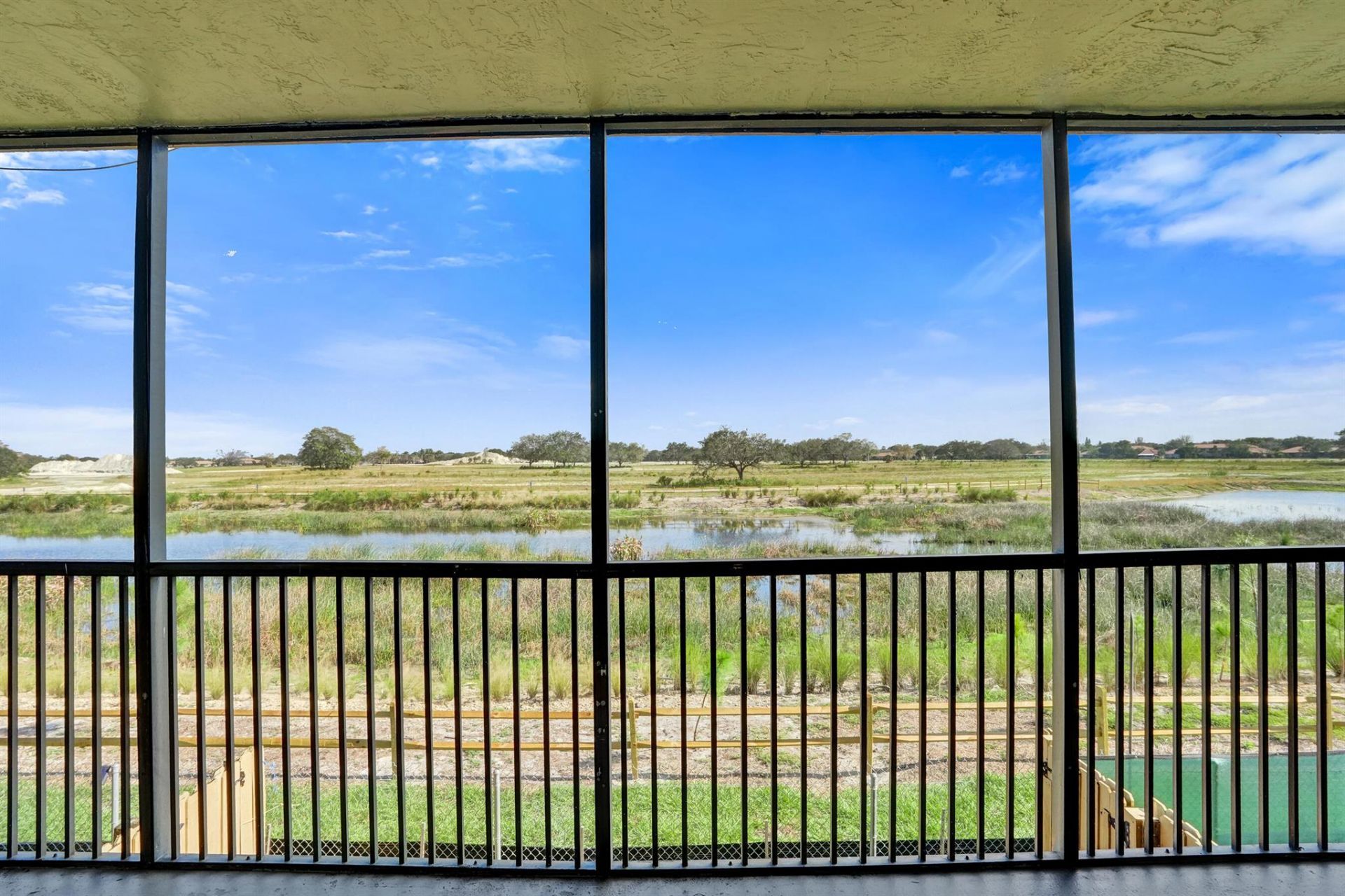 2758 NW 80th Avenue, Sunrise, FL 33322 Photo