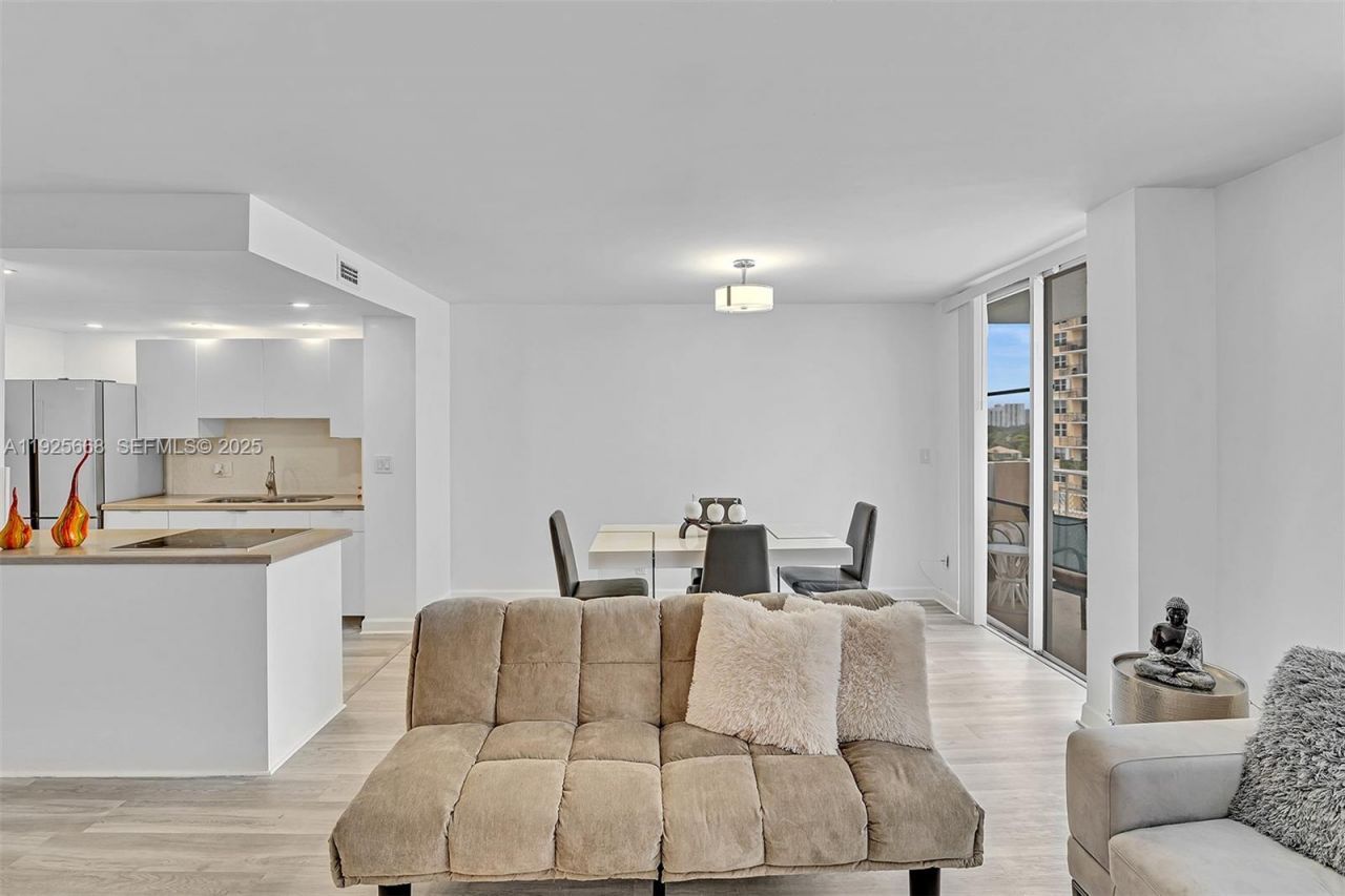 430 Golden Isles Dr, Unit 803, Hallandale Beach, FL 33009 Photo